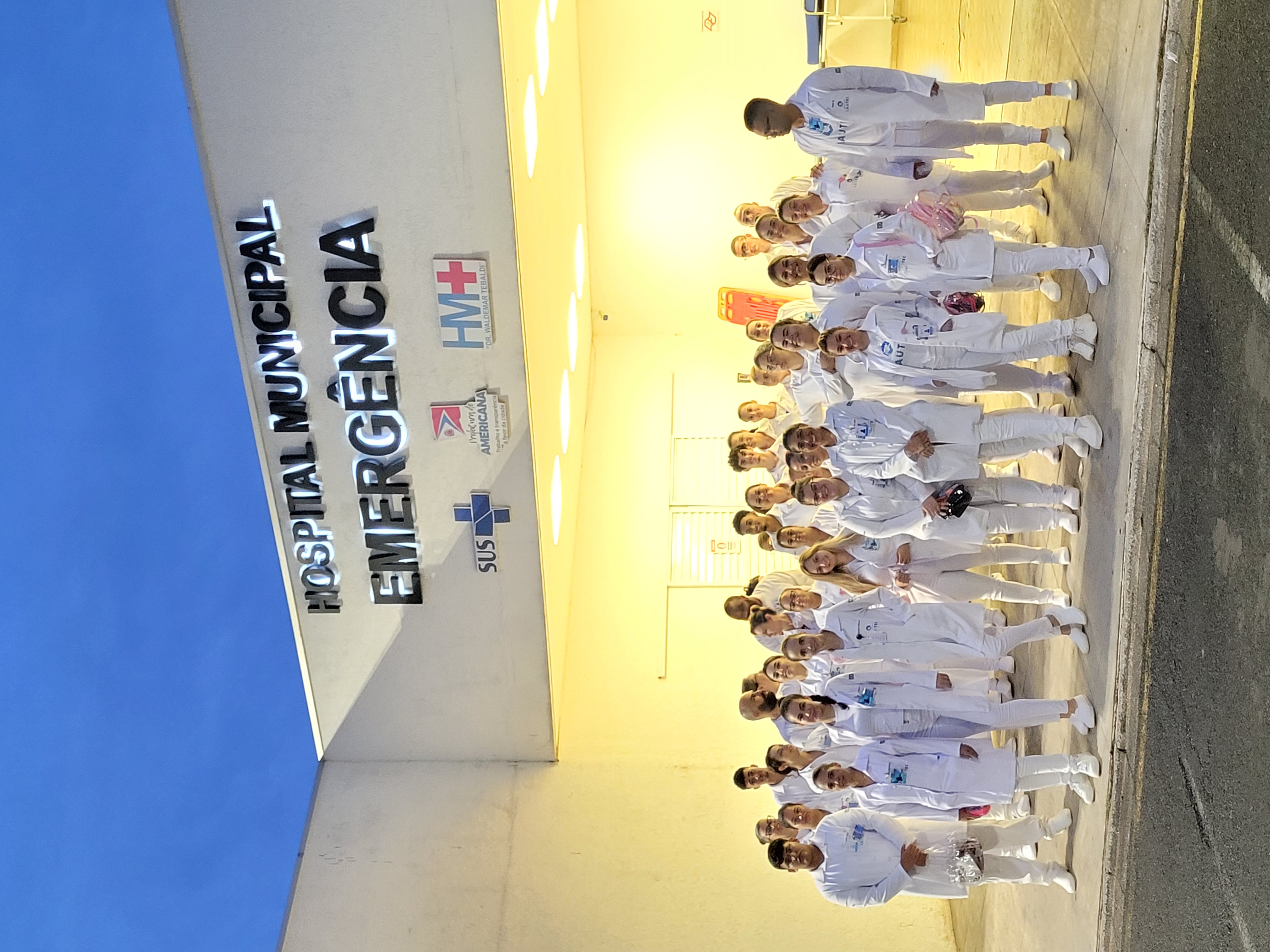 Treinamento com manequins médicos no laboratório de simulação do Instituto Sautec